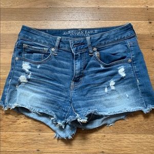 American Eagle midi shorts- size 6